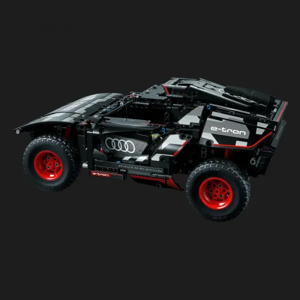 Конструктор LEGO Technic Audi RS Q e-tron (42160)