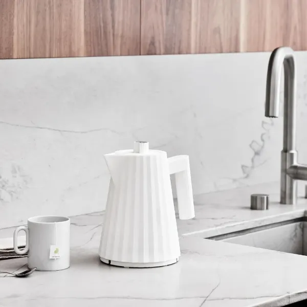 Електрочайник Alessi Plissé 1 л (White)