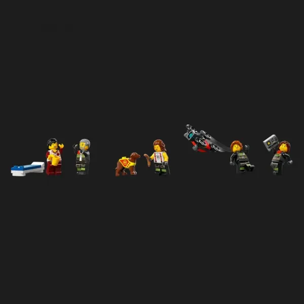 Конструктор LEGO City Пожежне депо з пожежною машиною (60414)