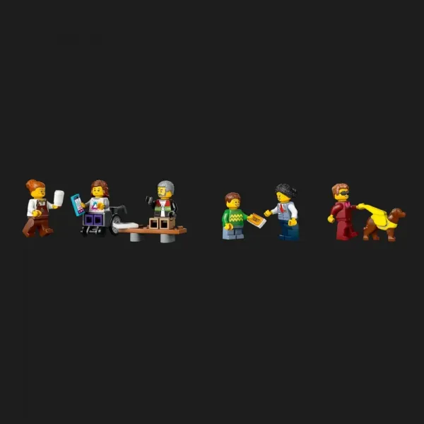 Конструктор LEGO City Трамвай і вокзал у центрі міста (60423)